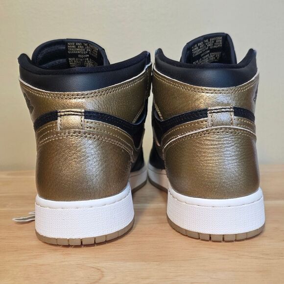 Nike Air Jordan 1 Retro Hi OG Black Metallic Gold FD1437-071 GS Women's Size 7.5 - Picture 5 of 8